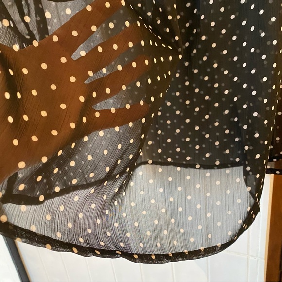 Who What Wear women’s sleeveless sheer blouse with ruffle collar  size XS - Picture 6 of 9